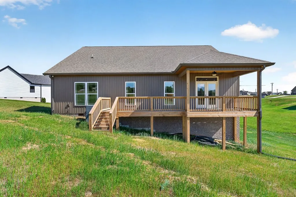 4114 Summer Pointe Cookeville TN 38501