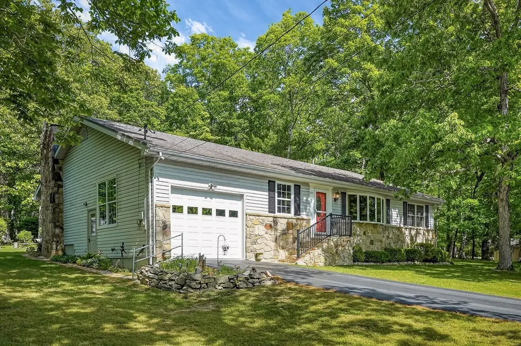 205 Kings Down Drive Crossville TN 38558