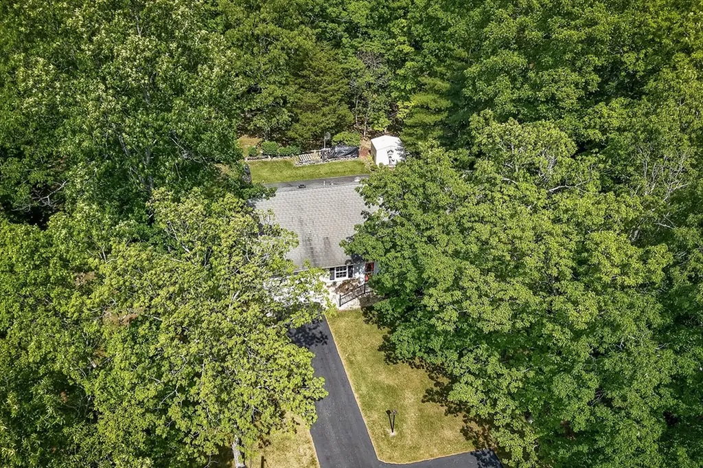 205 Kings Down Drive Crossville TN 38558