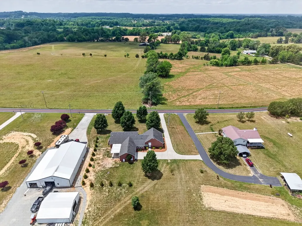 826 Boatman Road Cookeville TN 38506-3306