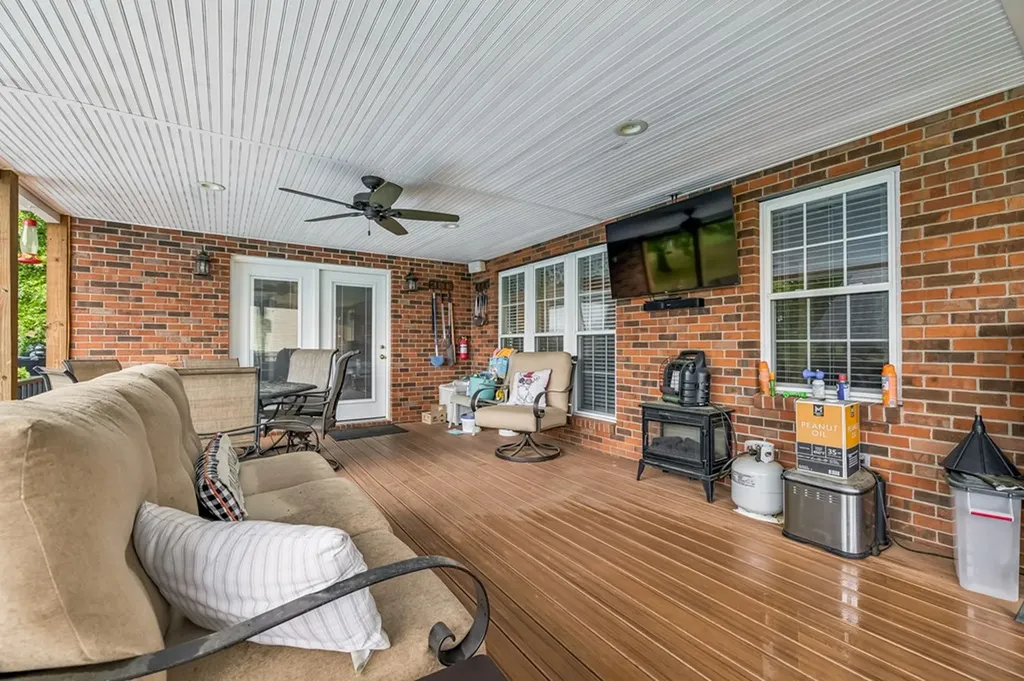 6 County House Circle Carthage TN 37030
