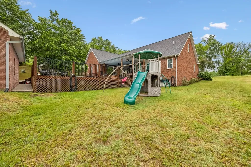 6 County House Circle Carthage TN 37030