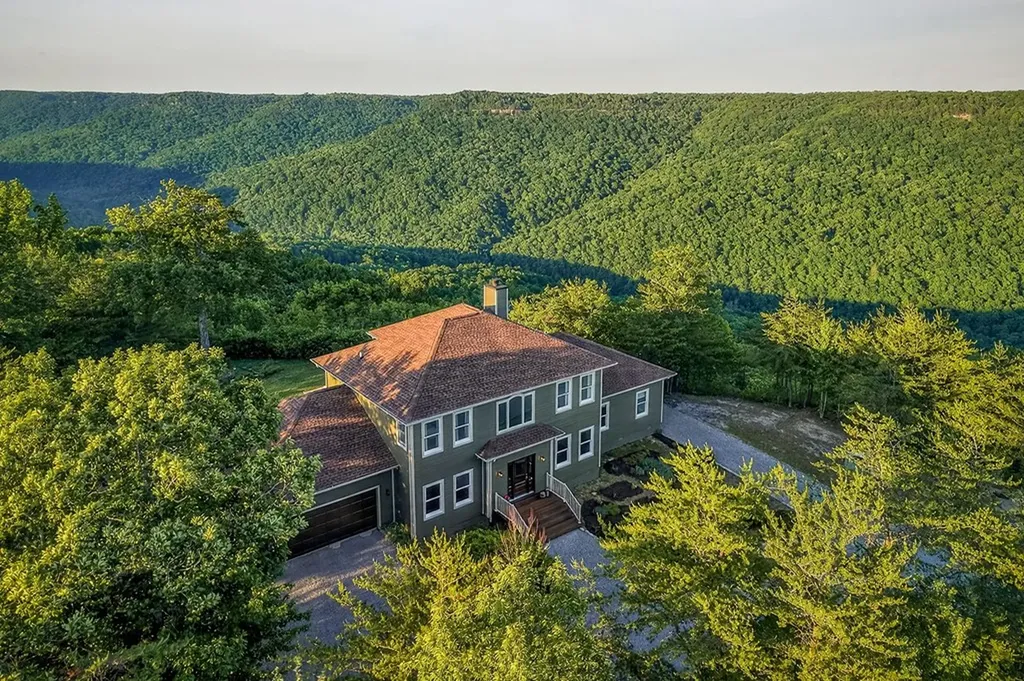 275 Buckeye Lane Wilder TN 38589