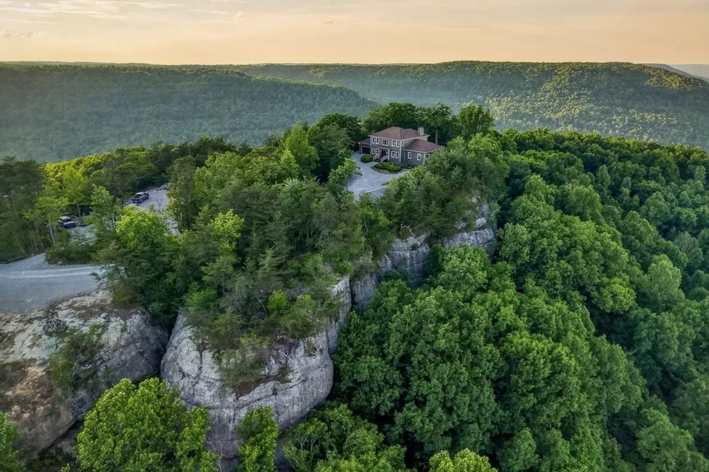 275 Buckeye Lane Wilder TN 38589