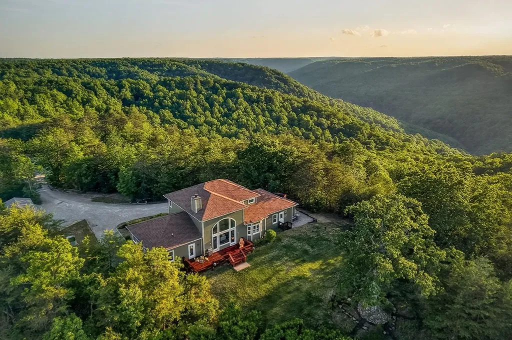 275 Buckeye Lane Wilder TN 38589