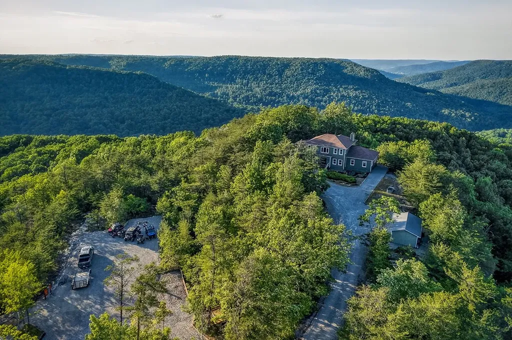 275 Buckeye Lane Wilder TN 38589