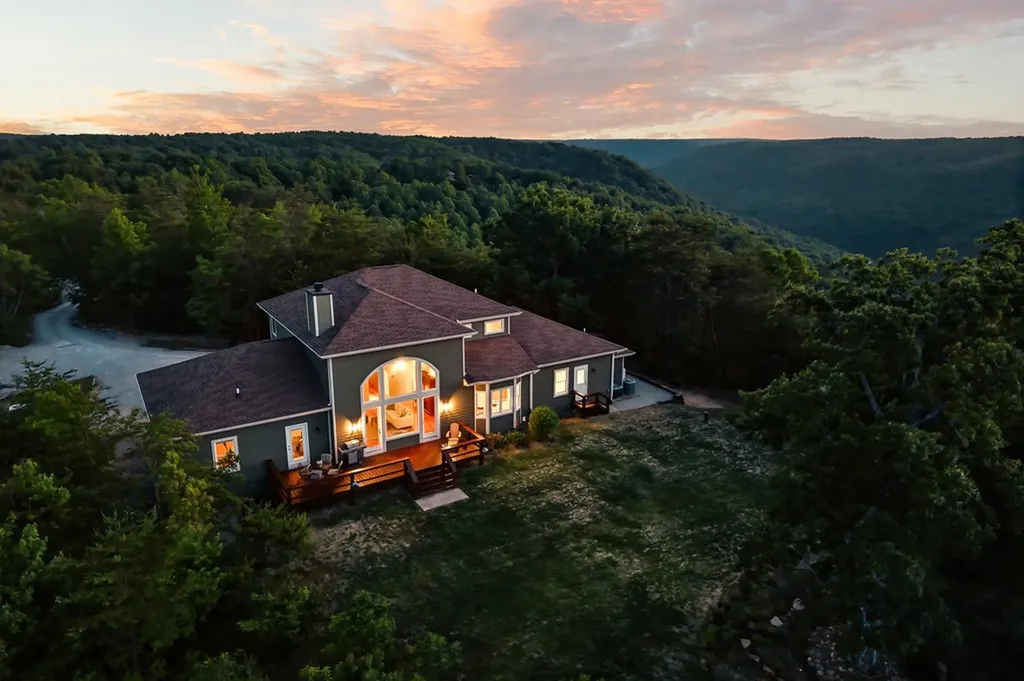 275 Buckeye Lane Wilder TN 38589