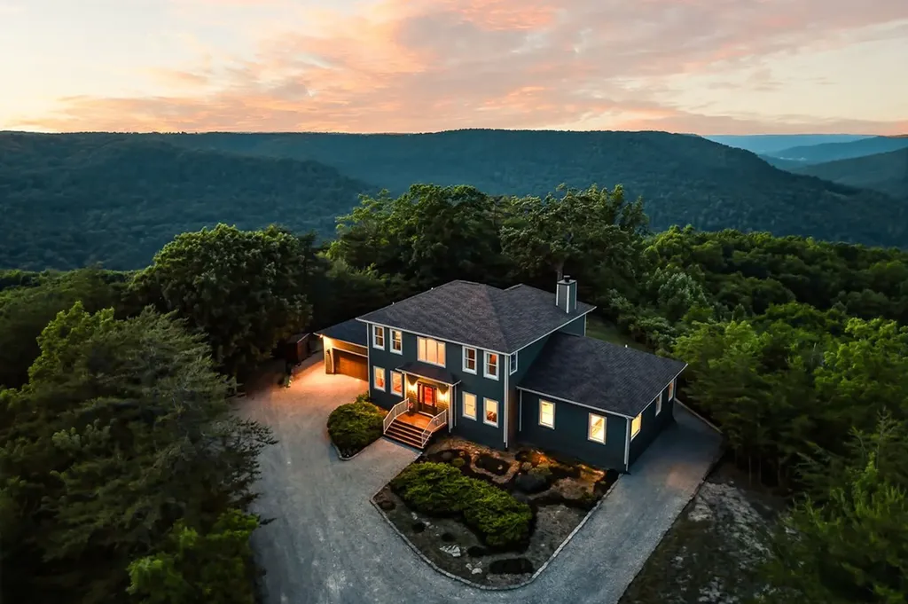 275 Buckeye Lane Wilder TN 38589