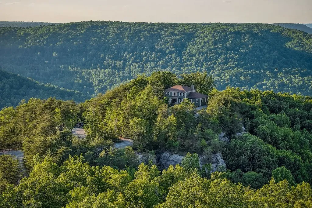 275 Buckeye Lane Wilder TN 38589