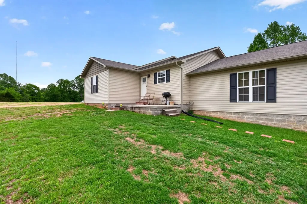 7341 Pleasant Ridge Road Sparta TN 38383