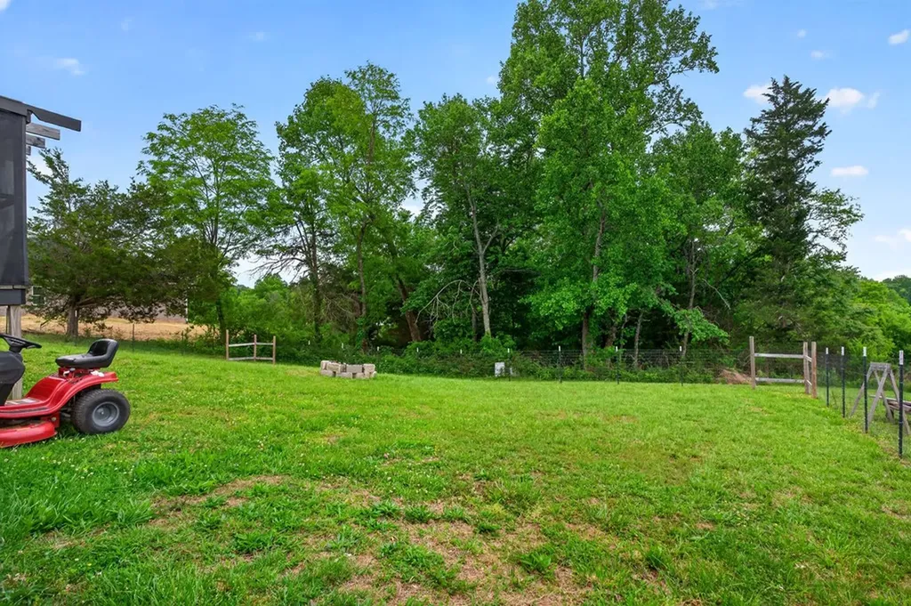 7341 Pleasant Ridge Road Sparta TN 38383