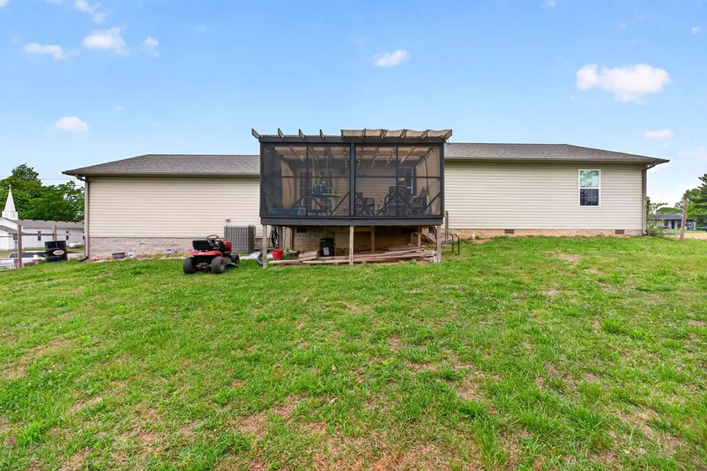 7341 Pleasant Ridge Road Sparta TN 38383