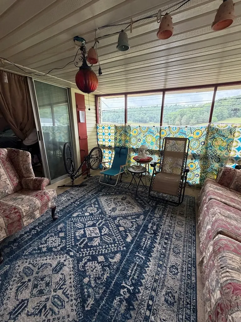724 Jamestown Highway Livingston TN 38570