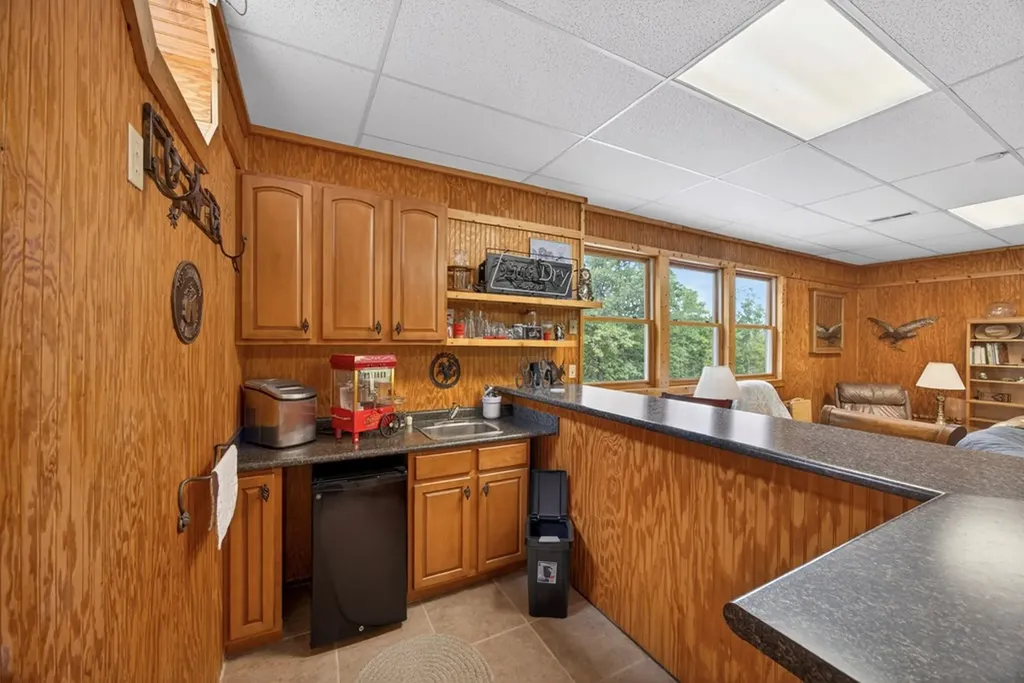 241 Hidden Cove Lane Allons TN 38541