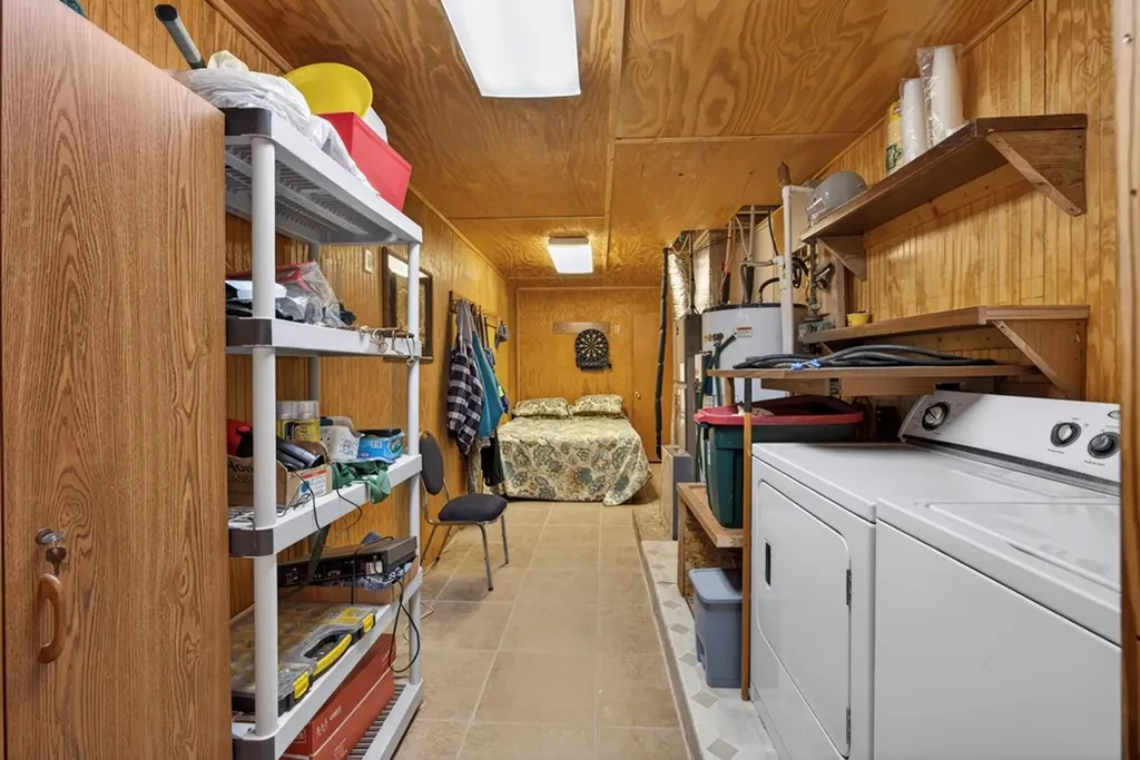 241 Hidden Cove Lane Allons TN 38541