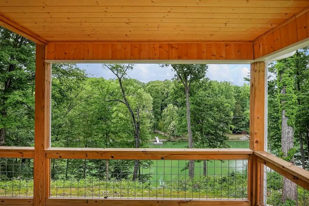 253 River Front Drive Sparta TN 38583