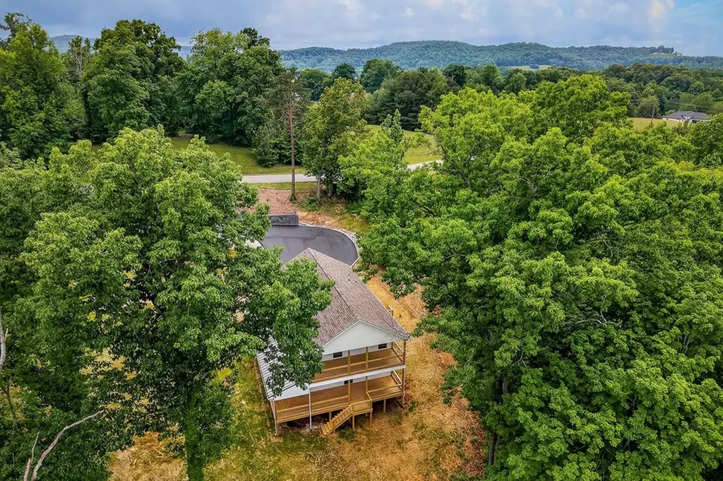 253 River Front Drive Sparta TN 38583