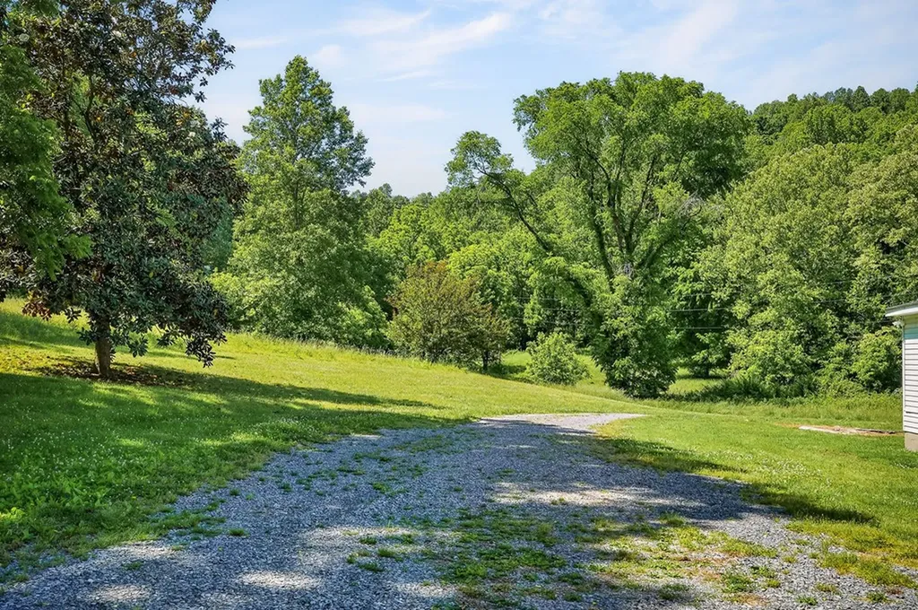 16130 Buffalo Valley Road Buffalo Valley TN 38548
