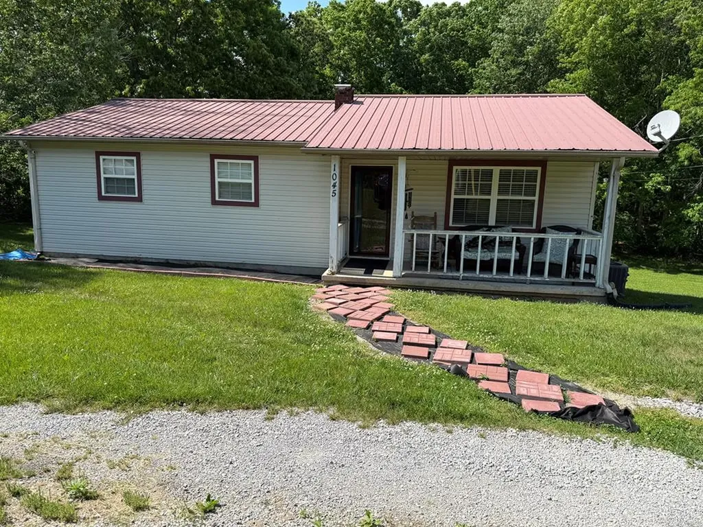 1045 Pearl Hinds Road Jamestown TN 38556