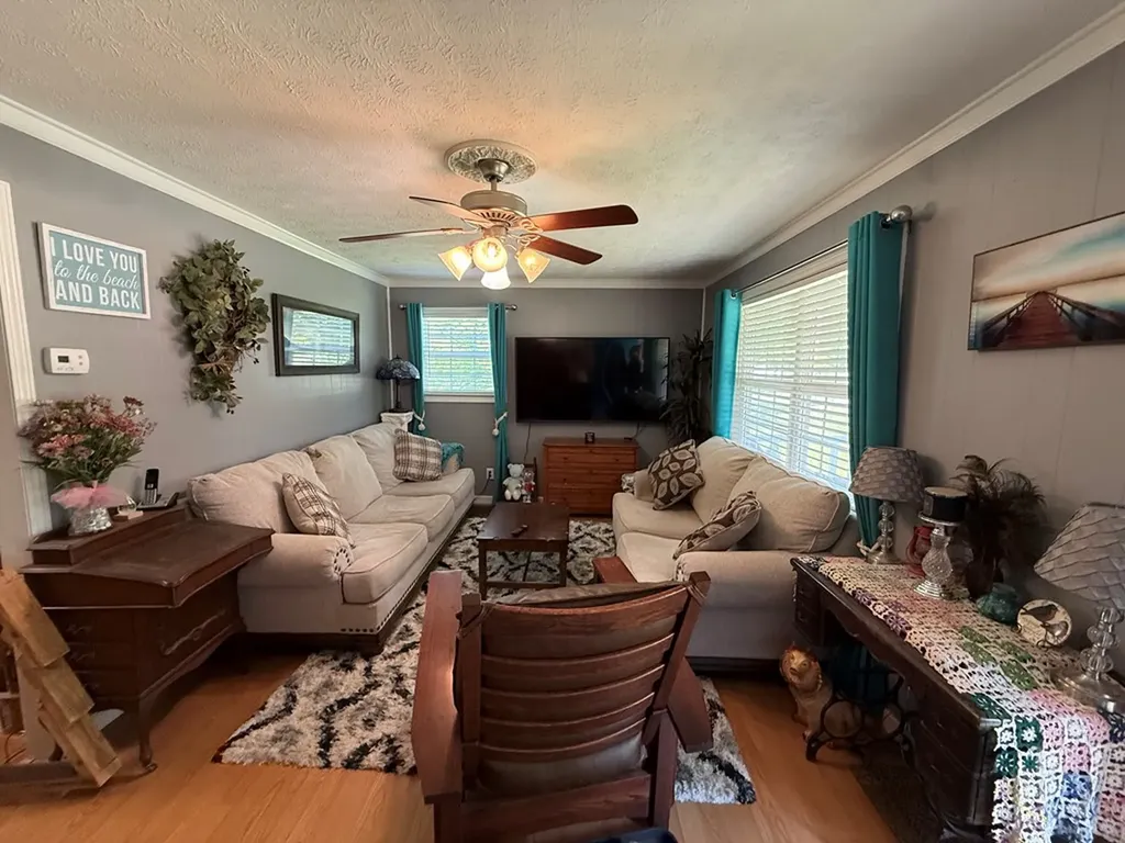 1045 Pearl Hinds Road Jamestown TN 38556