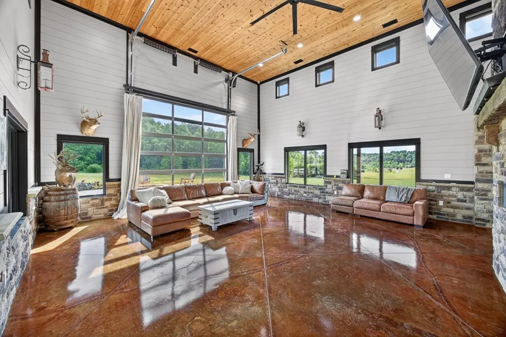 106 Pleasant Shade Lane Monterey TN 38574