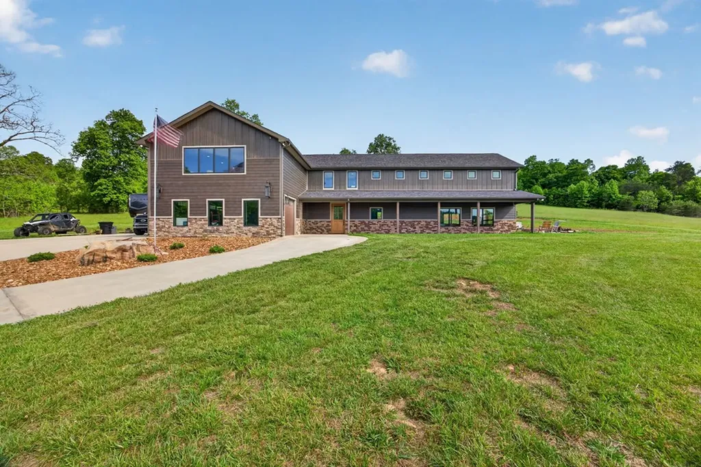 106 Pleasant Shade Lane Monterey TN 38574