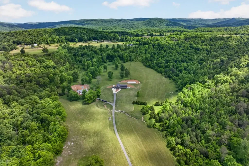 106 Pleasant Shade Lane Monterey TN 38574