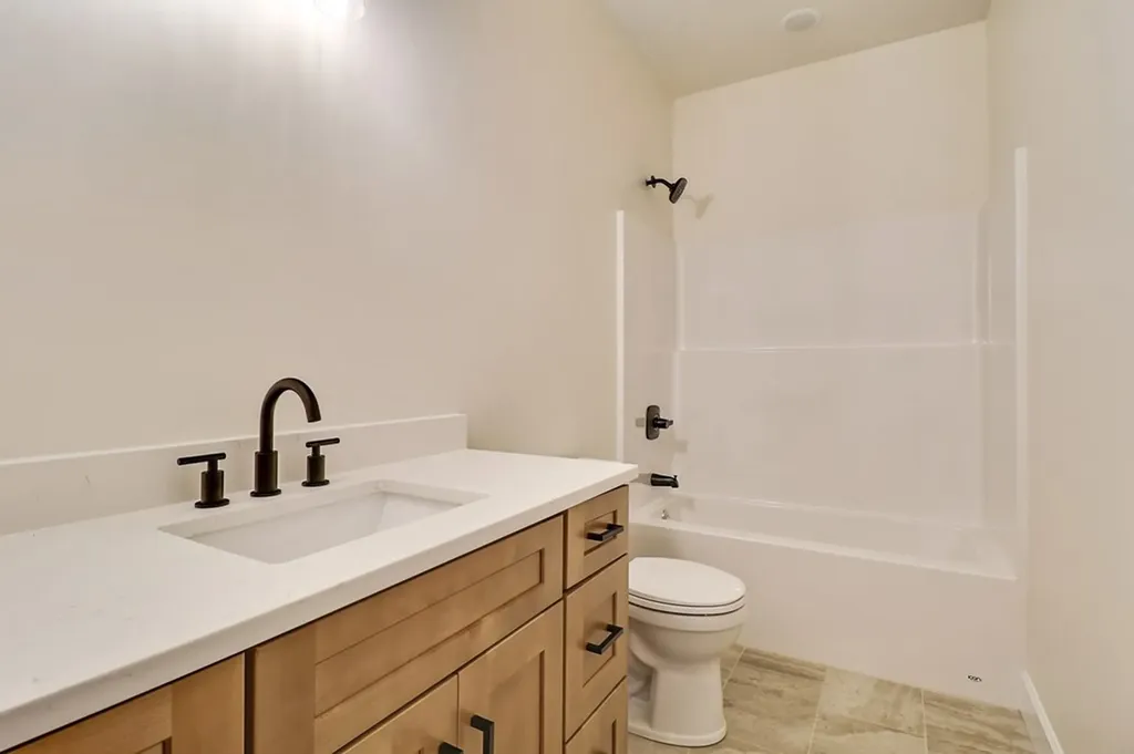 210 Creekview Court Jamestown TN 38556