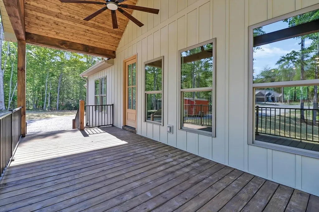 210 Creekview Court Jamestown TN 38556