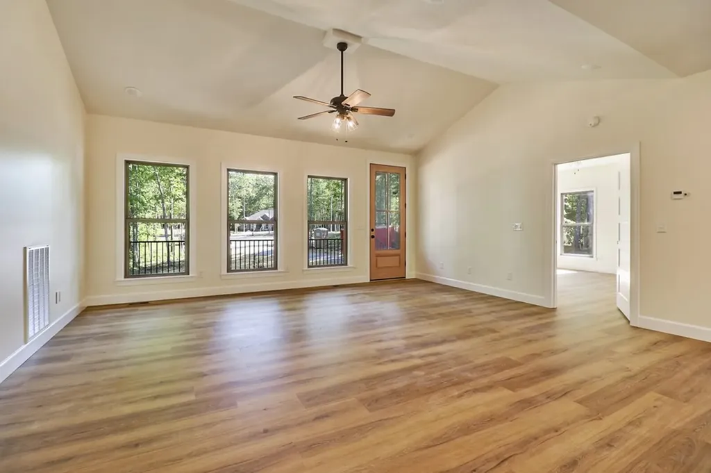210 Creekview Court Jamestown TN 38556