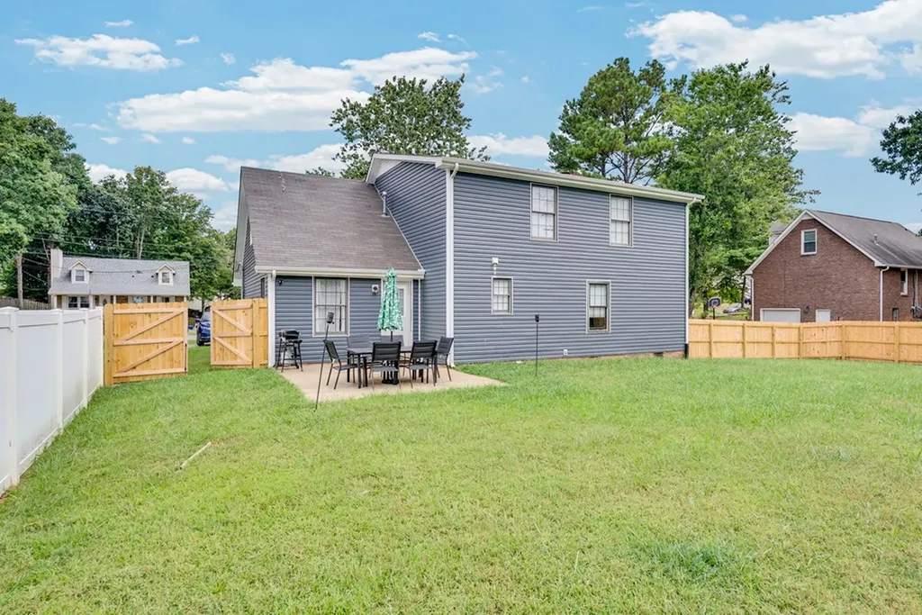 326 Lancaster Road Clarksville TN 37042