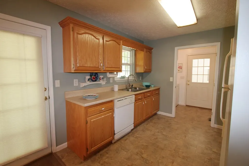 176 Grace Hill Drive Crossville TN 38571