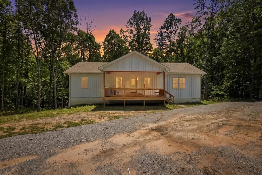 3882 Glade Creek Road Sparta TN 38583