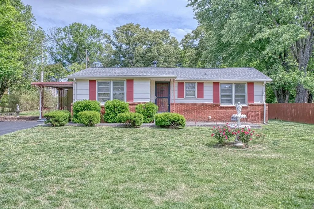 170 E 18th Street Cookeville TN 38501