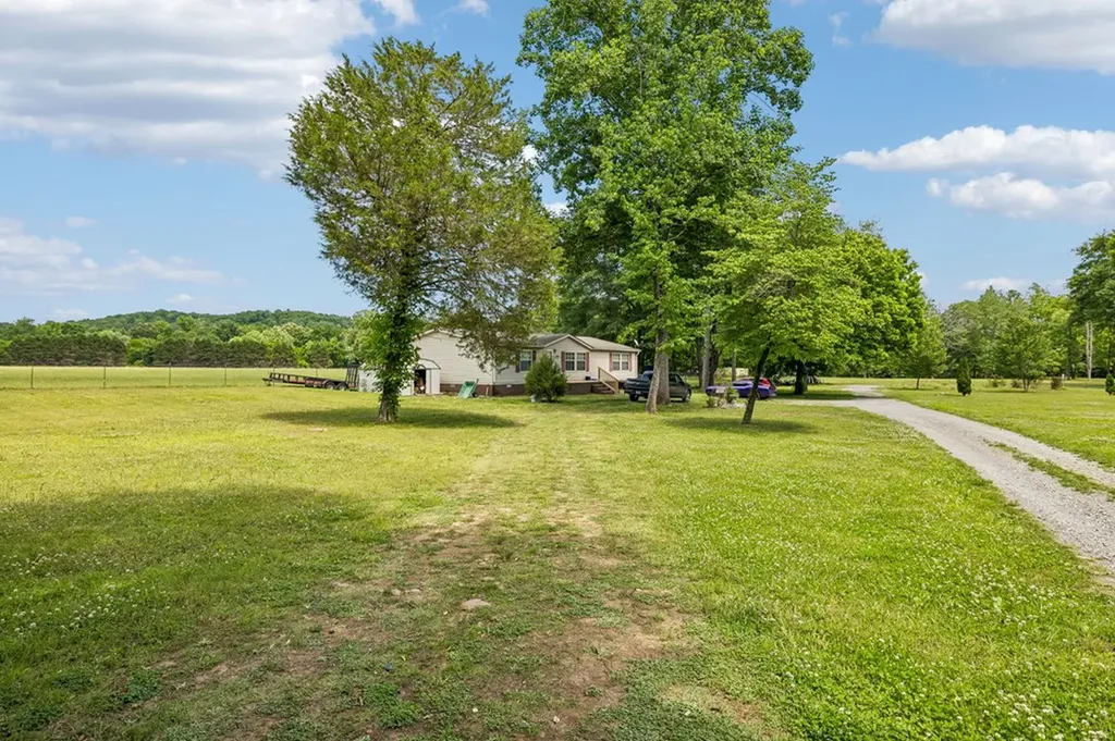 49 Cutting Edge Lane Dunlap TN 37327