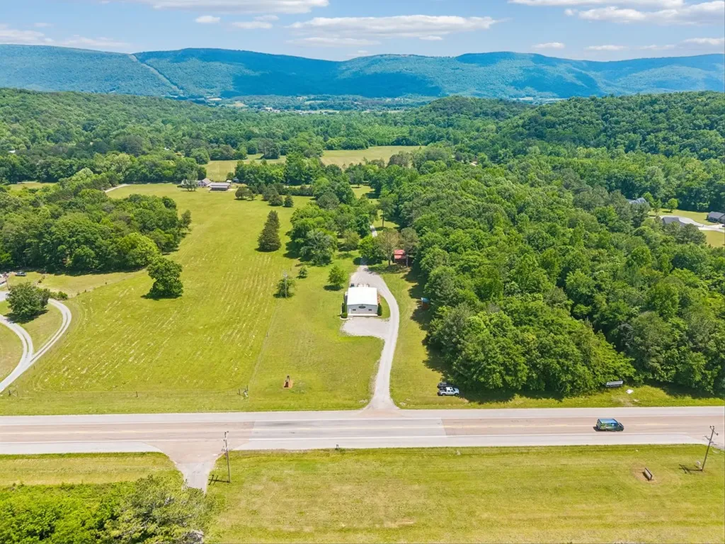 49 Cutting Edge Lane Dunlap TN 37327
