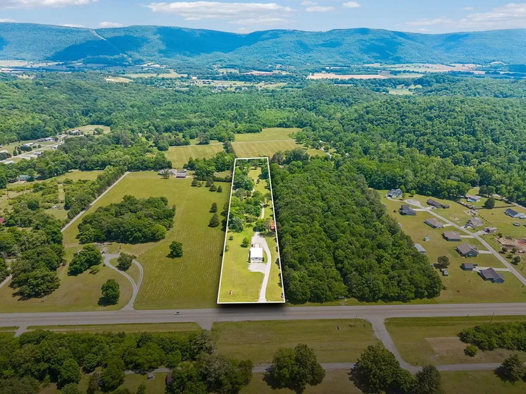 49 Cutting Edge Lane Dunlap TN 37327