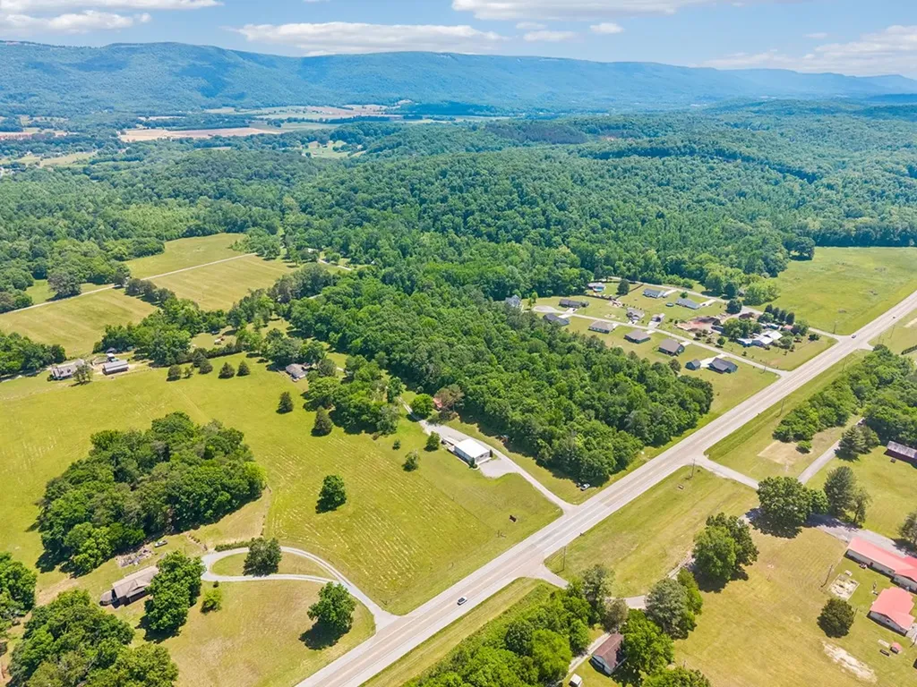 49 Cutting Edge Lane Dunlap TN 37327