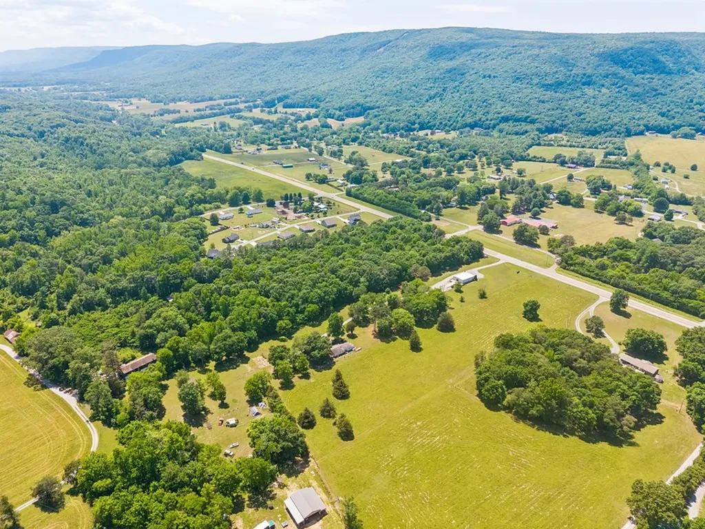 49 Cutting Edge Lane Dunlap TN 37327