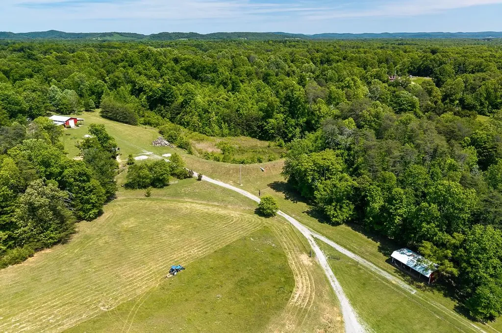 29 +/- Acres Standing Stone Highway Hilham TN 38568