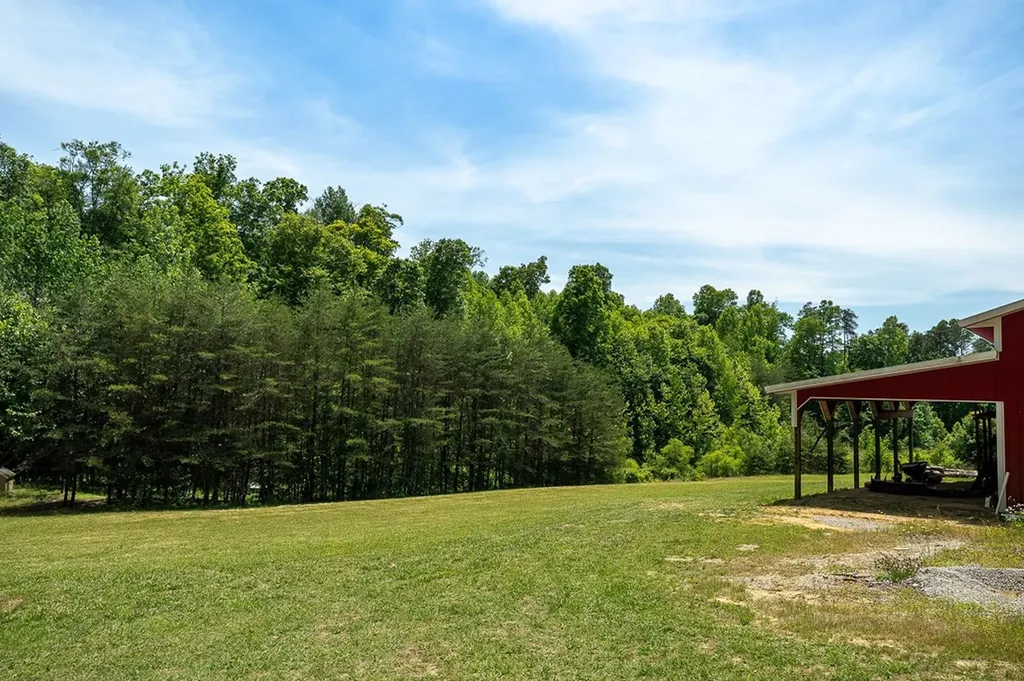 29 +/- Acres Standing Stone Highway Hilham TN 38568