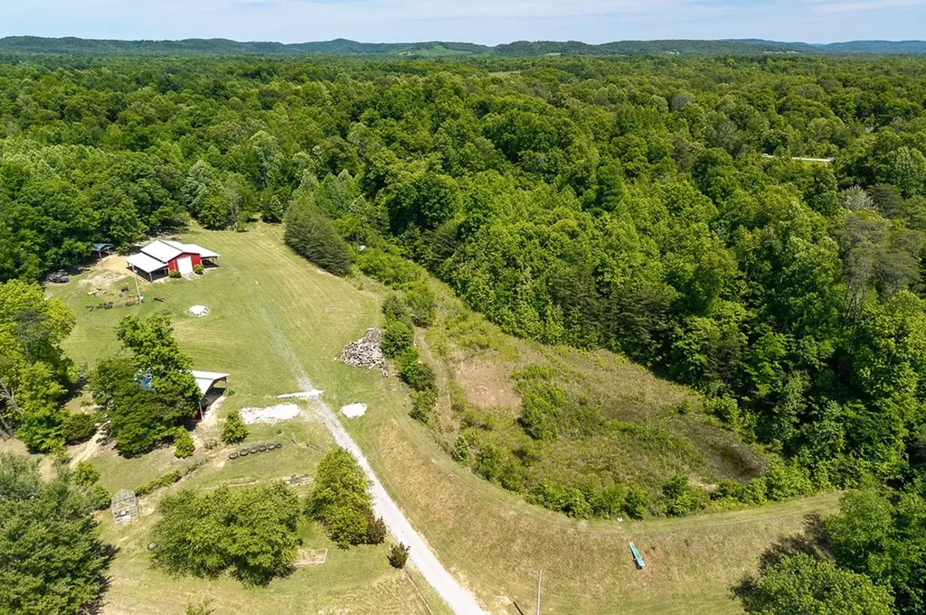 29 +/- Acres Standing Stone Highway Hilham TN 38568