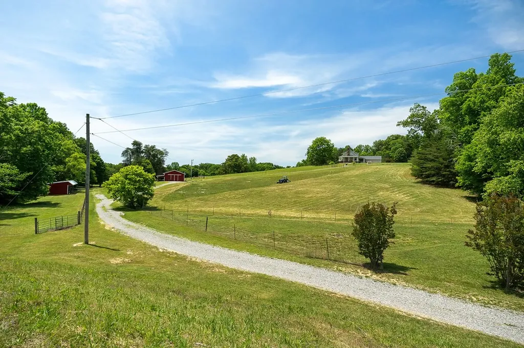 29 +/- Acres Standing Stone Highway Hilham TN 38568