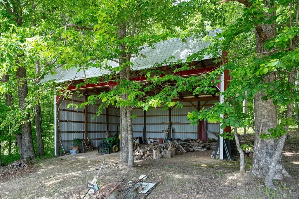 29 +/- Acres Standing Stone Highway Hilham TN 38568