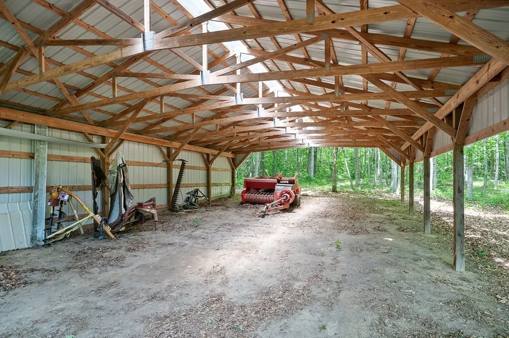 29 +/- Acres Standing Stone Highway Hilham TN 38568