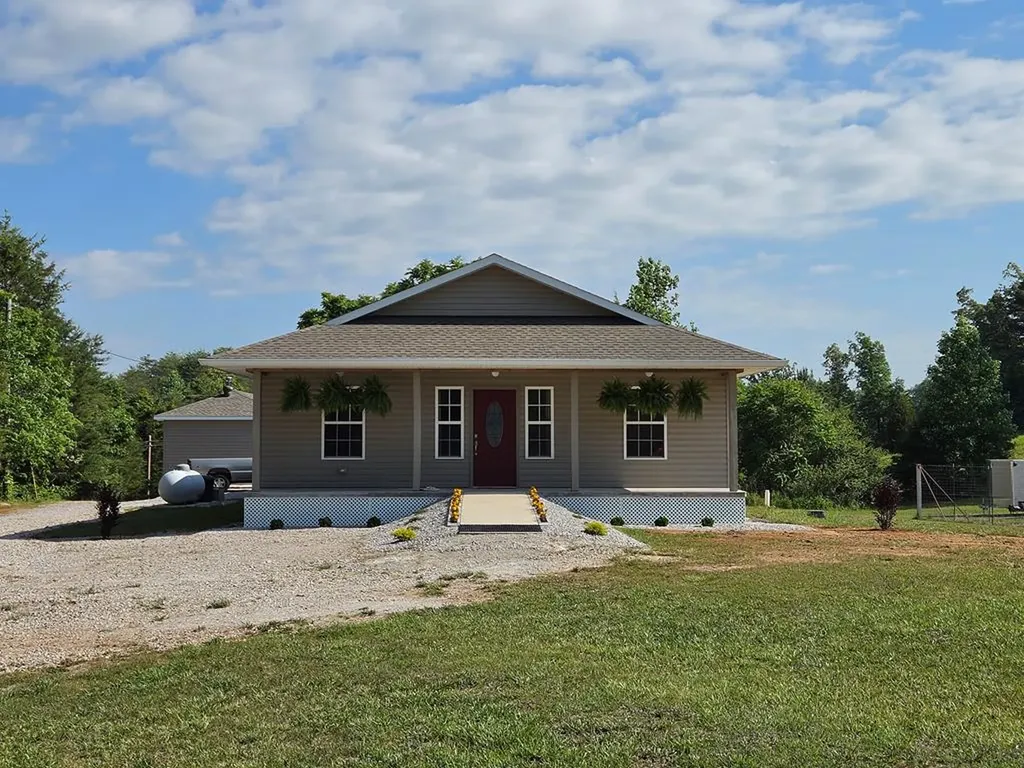 1518 Cummingsville & Sparkman Road Doyle TN 38559