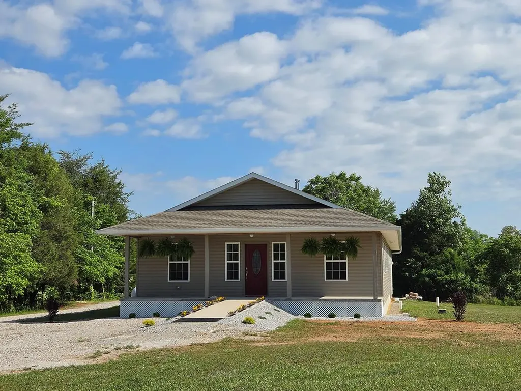 1518 Cummingsville & Sparkman Road Doyle TN 38559