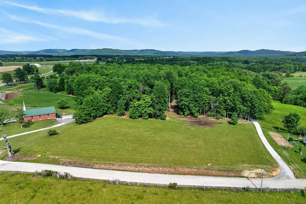 105 Mcdonald Chapel Road Monroe TN 38573