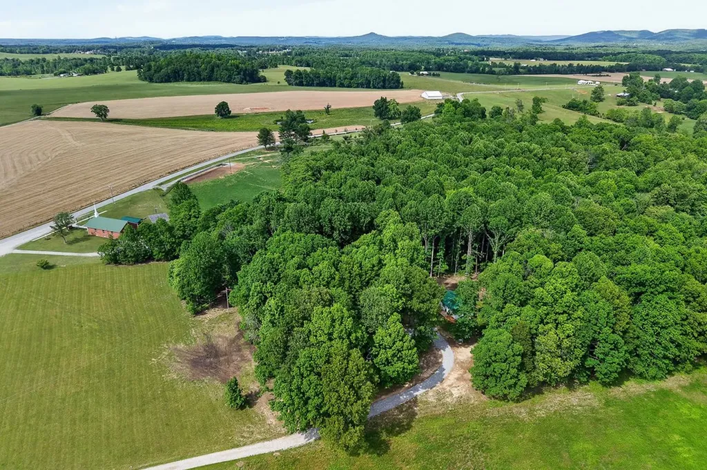 105 Mcdonald Chapel Road Monroe TN 38573