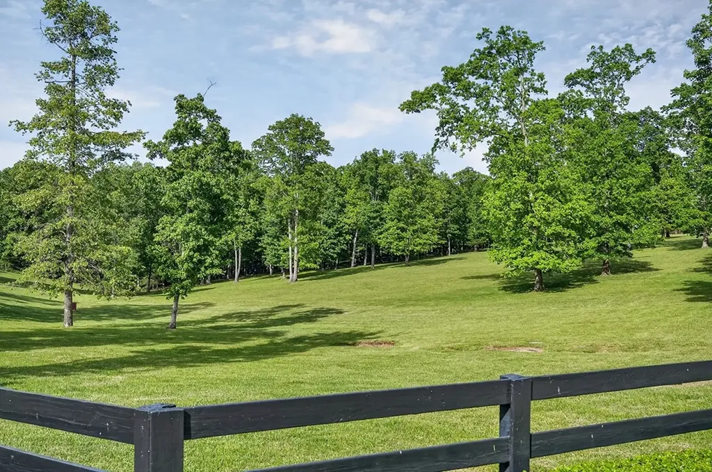 933 John Henry Lewis Road Dunlap TN 37327
